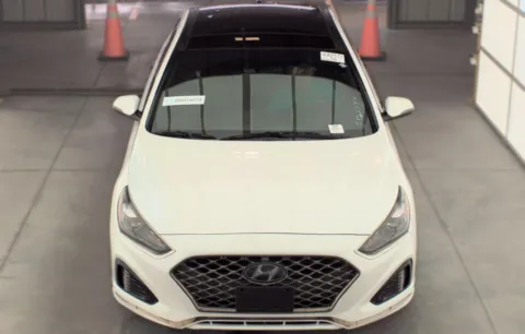 Photos of 2019 Hyundai Sonata Limited for sale in Indianapolis, IN at Indy Auto Man - Indianapolis