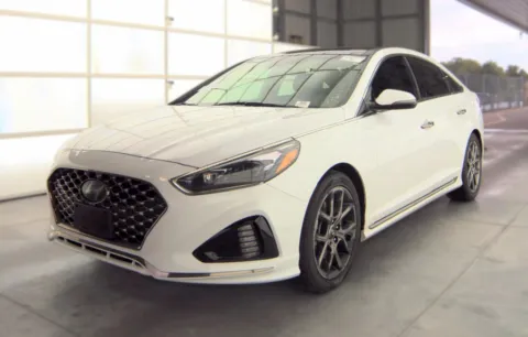 Another view of 2019 Hyundai Sonata Limited for sale in Indianapolis, IN at Indy Auto Man - Indianapolis