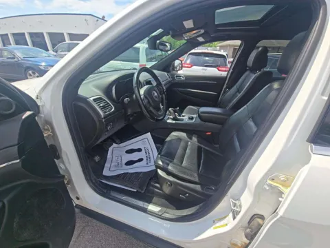 More photos of 2021 Jeep Grand Cherokee Limited at Indy Auto Man - Indianapolis, IN