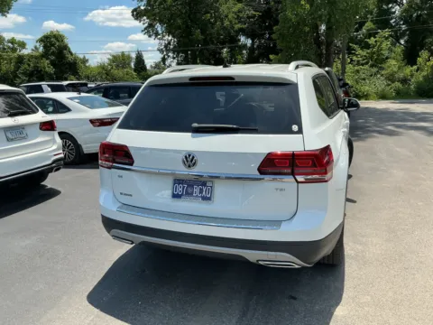 More photos of 2018 Volkswagen Atlas 2.0T SE w/Technology at Indy Auto Man - Indianapolis, IN
