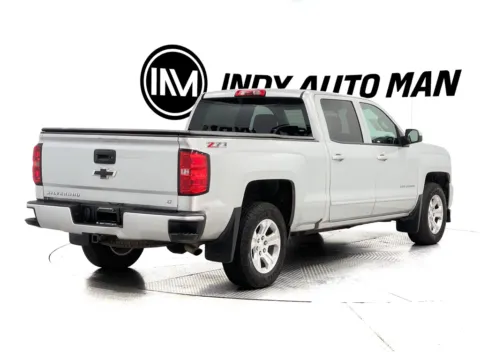 More photos of 2017 Chevrolet Silverado 1500 LT LT2 at Indy Auto Man - Indianapolis, IN