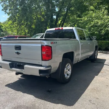 More photos of 2017 Chevrolet Silverado 1500 LT LT2 at Indy Auto Man - Indianapolis, IN
