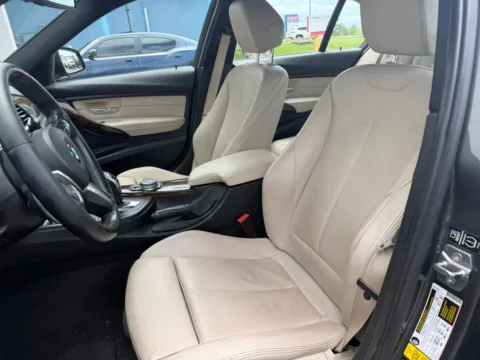 More photos of 2015 BMW 3 Series 328i xDrive at Indy Auto Man - Indianapolis, IN