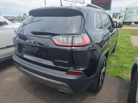Another view of 2019 Jeep Cherokee Limited for sale in Indianapolis, IN at Indy Auto Man - Indianapolis