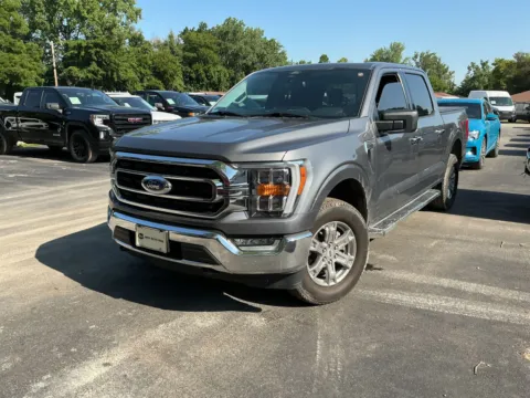 Photos of 2022 Ford F-150 XLT for sale in Indianapolis, IN at Indy Auto Man - Indianapolis