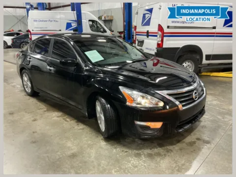 Black 2013 Nissan Altima 2.5 SV for sale in Indianapolis, IN