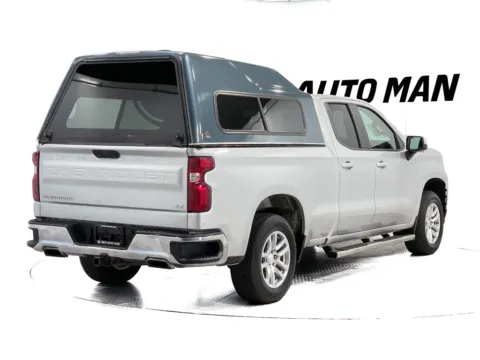 More photos of 2019 Chevrolet Silverado 1500 LT at Indy Auto Man - Indianapolis, IN
