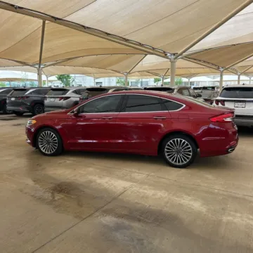Photos of 2018 Ford Fusion SE for sale in Indianapolis, IN at Indy Auto Man - Indianapolis