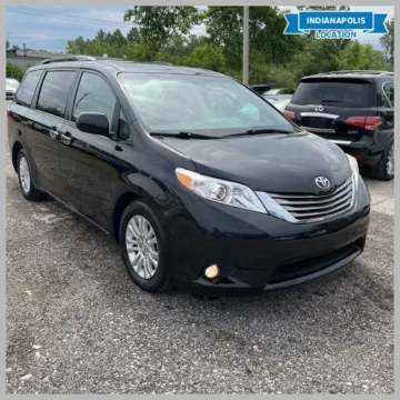 Black 2017 Toyota Sienna XLE 8 Passenger for sale in Indianapolis, IN