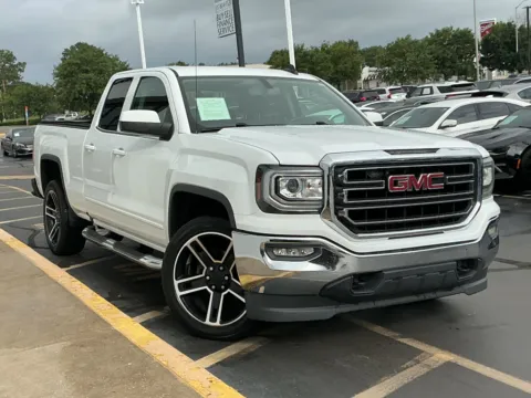 Photos of 2017 GMC Sierra 1500 SLE for sale in Indianapolis, IN at Indy Auto Man - Indianapolis