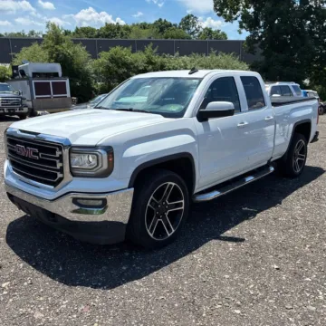 Another view of 2017 GMC Sierra 1500 SLE for sale in Indianapolis, IN at Indy Auto Man - Indianapolis