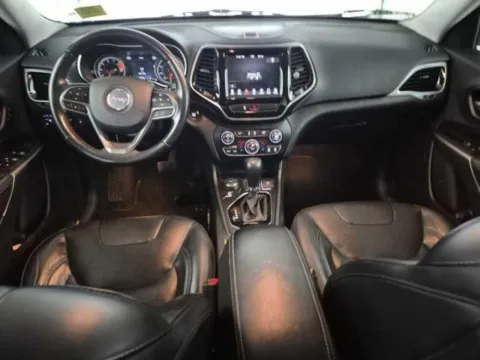 More photos of 2019 Jeep Cherokee Limited at Indy Auto Man - Indianapolis, IN