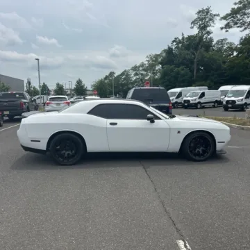 More photos of 2017 Dodge Challenger R/T at Indy Auto Man - Indianapolis, IN