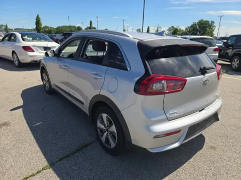 More photos of 2019 Kia Niro LX at Indy Auto Man - Indianapolis, IN