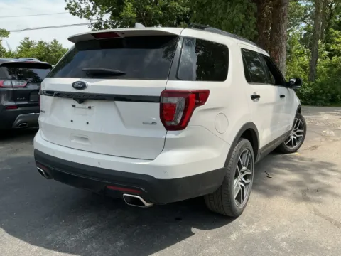 Another view of 2016 Ford Explorer Sport for sale in Indianapolis, IN at Indy Auto Man - Indianapolis