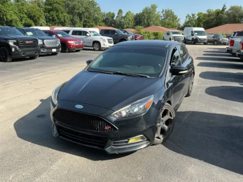 Photos of 2018 Ford Focus ST for sale in Indianapolis, IN at Indy Auto Man - Indianapolis