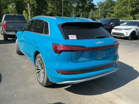 More photos of 2019 Audi e-tron Prestige quattro at Indy Auto Man - Indianapolis, IN