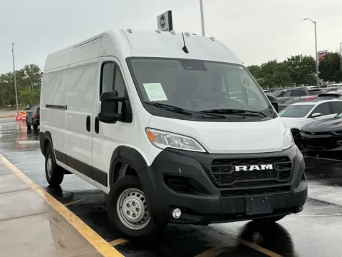 Photos of 2022 Ram ProMaster 2500 High Roof for sale in Indianapolis, IN at Indy Auto Man - Indianapolis