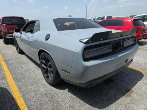 More photos of 2020 Dodge Challenger R/T at Indy Auto Man - Indianapolis, IN