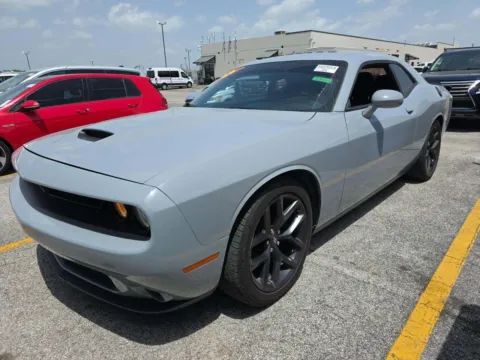 Photos of 2020 Dodge Challenger R/T for sale in Indianapolis, IN at Indy Auto Man - Indianapolis