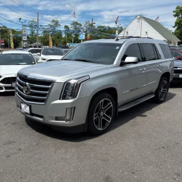Photos of 2015 Cadillac Escalade Luxury for sale in Indianapolis, IN at Indy Auto Man - Indianapolis