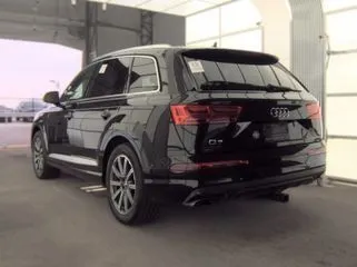 More photos of 2019 Audi Q7 55 Prestige quattro at Indy Auto Man - Indianapolis, IN