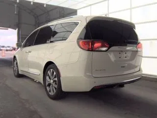 More photos of 2019 Chrysler Pacifica Limited at Indy Auto Man - Indianapolis, IN