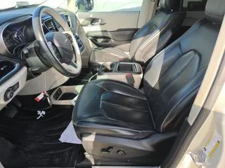 More photos of 2019 Chrysler Pacifica Limited at Indy Auto Man - Indianapolis, IN