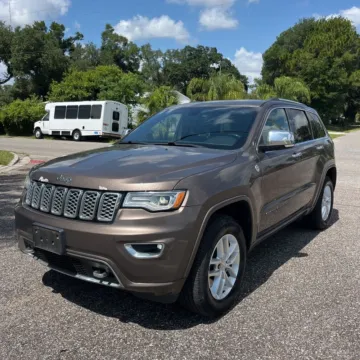 Photos of 2017 Jeep Grand Cherokee Overland for sale in Indianapolis, IN at Indy Auto Man - Indianapolis
