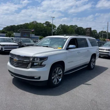 Photos of 2018 Chevrolet Suburban Premier for sale in Indianapolis, IN at Indy Auto Man - Indianapolis