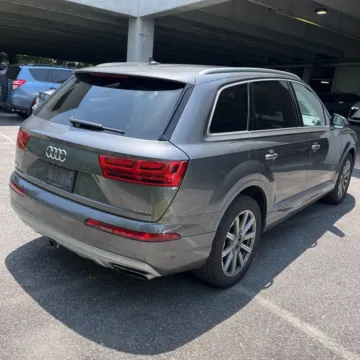 Another view of 2019 Audi Q7 45 Premium Plus quattro for sale in Indianapolis, IN at Indy Auto Man - Indianapolis