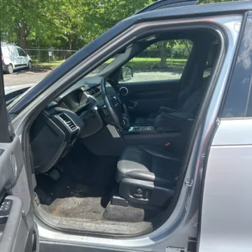 More photos of 2020 Land Rover Discovery HSE at Indy Auto Man - Indianapolis, IN