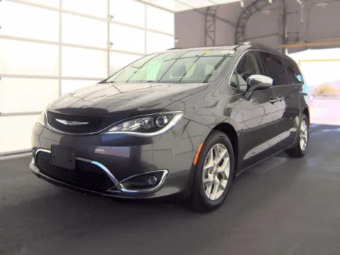 Photos of 2020 Chrysler Pacifica Limited for sale in Indianapolis, IN at Indy Auto Man - Indianapolis