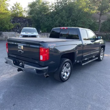 More photos of 2017 Chevrolet Silverado 1500 LTZ 1LZ at Indy Auto Man - Indianapolis, IN