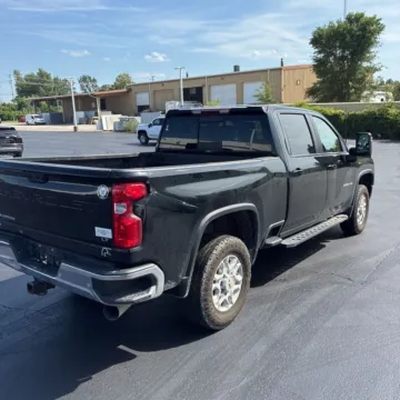 More photos of 2021 Chevrolet Silverado 2500HD LT at Indy Auto Man - Indianapolis, IN