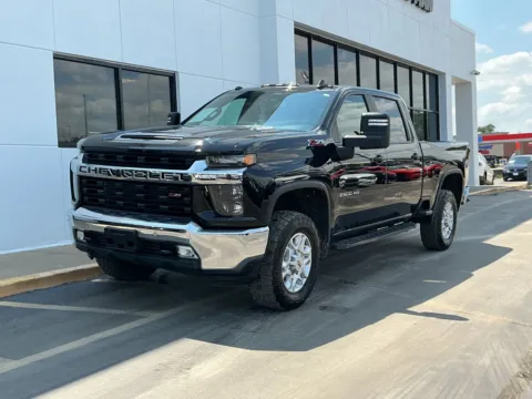 More photos of 2021 Chevrolet Silverado 2500HD LT at Indy Auto Man - Indianapolis, IN