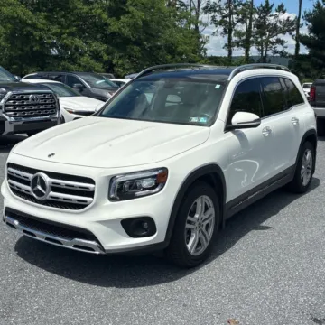 Photos of 2022 Mercedes-Benz GLB 250 4MATIC for sale in Indianapolis, IN at Indy Auto Man - Indianapolis