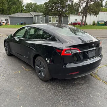 More photos of 2022 Tesla Model 3 at Indy Auto Man - Indianapolis, IN