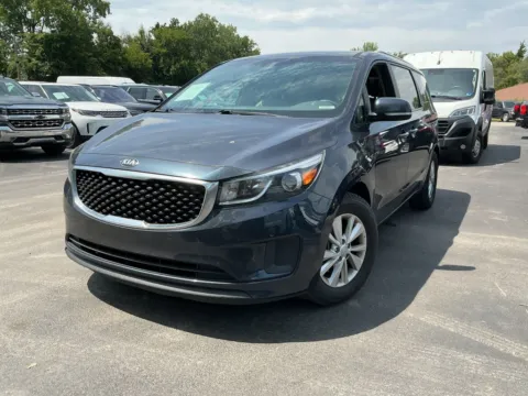 Photos of 2017 Kia Sedona LX for sale in Indianapolis, IN at Indy Auto Man - Indianapolis