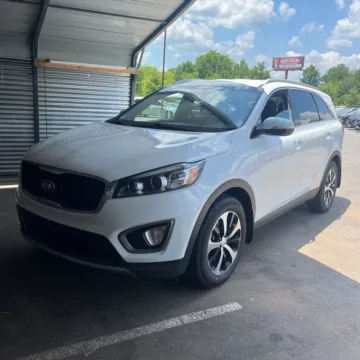 Photos of 2016 Kia Sorento EX for sale in Indianapolis, IN at Indy Auto Man - Indianapolis