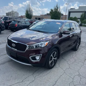 Photos of 2017 Kia Sorento EX for sale in Indianapolis, IN at Indy Auto Man - Indianapolis