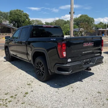 More photos of 2022 GMC Sierra 1500 Elevation at Indy Auto Man - Indianapolis, IN