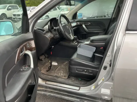 More photos of 2011 Acura MDX 3.7L SH-AWD at Indy Auto Man - Indianapolis, IN