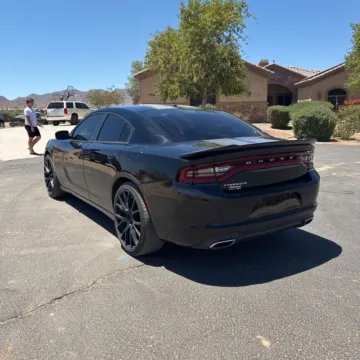 More photos of 2020 Dodge Charger SXT at Indy Auto Man - Indianapolis, IN
