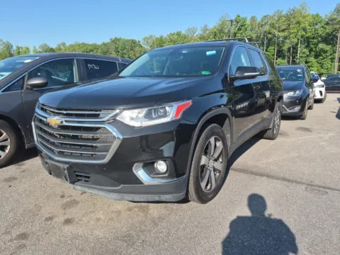 Photos of 2020 Chevrolet Traverse 3LT for sale in Indianapolis, IN at Indy Auto Man - Indianapolis