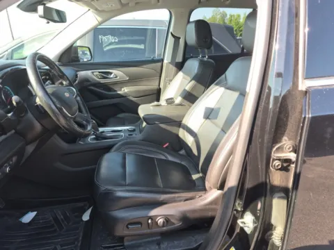 More photos of 2020 Chevrolet Traverse 3LT at Indy Auto Man - Indianapolis, IN