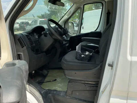 More photos of 2022 Ram ProMaster 2500 High Roof at Indy Auto Man - Indianapolis, IN