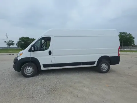 More photos of 2023 Ram ProMaster 2500 High Roof at Indy Auto Man - Indianapolis, IN