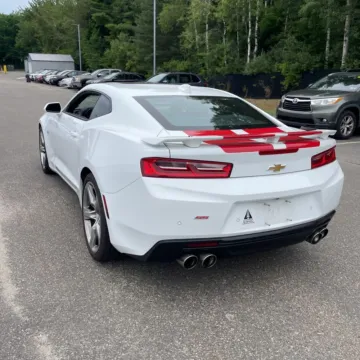 More photos of 2018 Chevrolet Camaro SS 2SS at Indy Auto Man - Indianapolis, IN