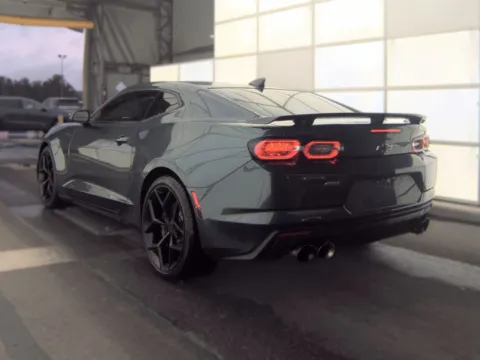 More photos of 2019 Chevrolet Camaro SS 1SS at Indy Auto Man - Indianapolis, IN